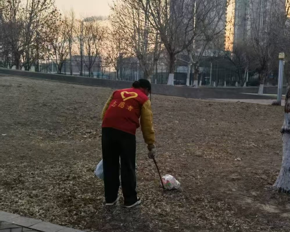 @W(xu)Ӻ(hu)(sh)`o(h)B(ti)֮`оGɫ
