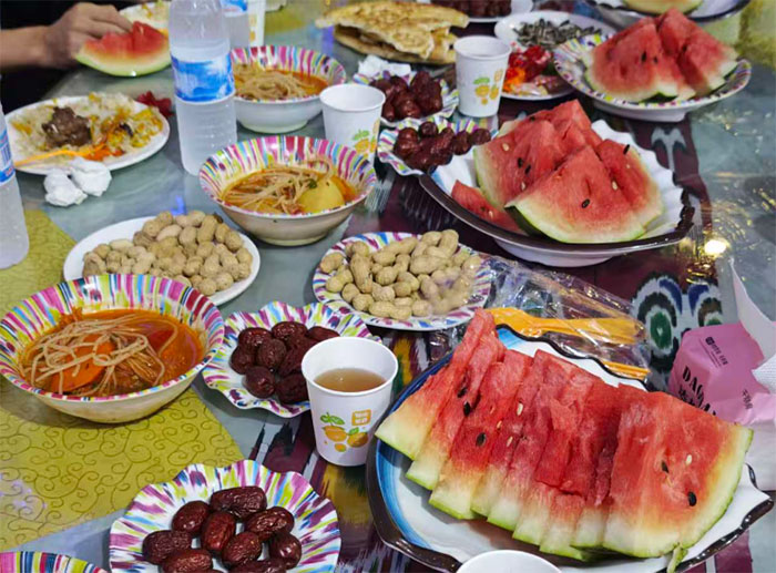 ؑc(du)⽛(jng)Q(mo)W(xu)ԺW(xu)ӸϽɫYķzcഺ
